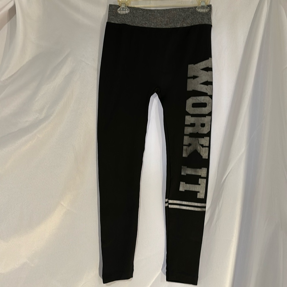 Crush Women’s Black Gray Leggings Size 2X/3X